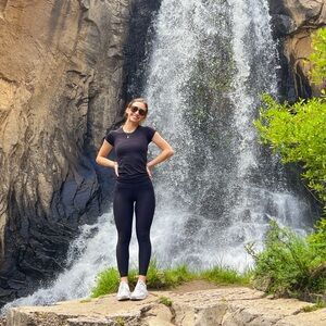 Meet your Posher, Ally